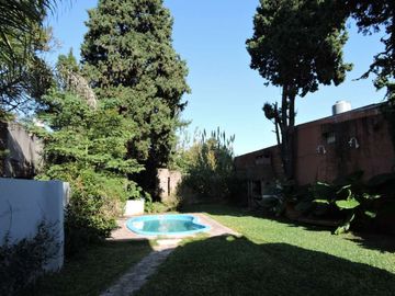VENTA CASA 4 AMBIENTES PILETA PARRILLA SAN JUSTO