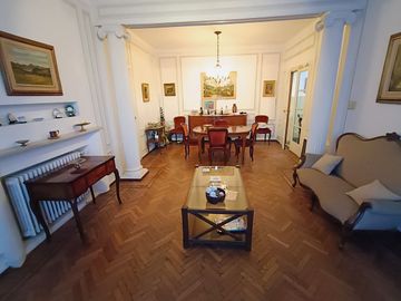 VENTA CASA GRANDE LOTE PROPIO 8,66 X 33,50 FLORES