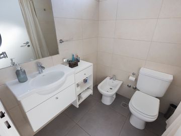 DEPARTAMENTO EN VENTA 3 AMBIENTES COCHERA