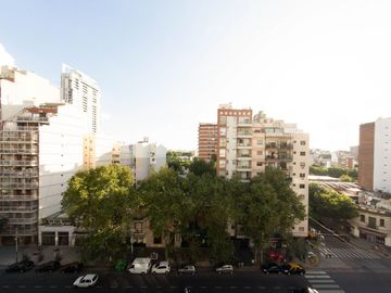 MONOAMBIENTE CABALLITO BALCON AL FRENTE