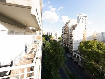 MONOAMBIENTE CABALLITO BALCON AL FRENTE