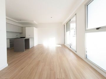 MONOAMBIENTE CABALLITO BALCON AL FRENTE