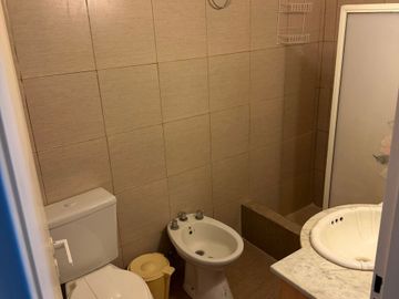 VENTA 2 CASAS 3 AMBIENTES CADA UNA LLAVALLOL