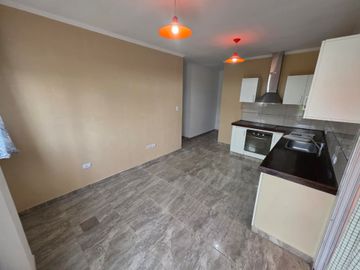 VENTA 2 CASAS 3 AMBIENTES CADA UNA LLAVALLOL