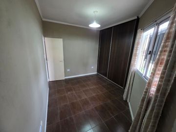 VENTA 2 CASAS 3 AMBIENTES CADA UNA LLAVALLOL