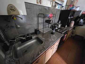 CASA 4 AMBIENTES EN VENTA WILDE CON RENTA