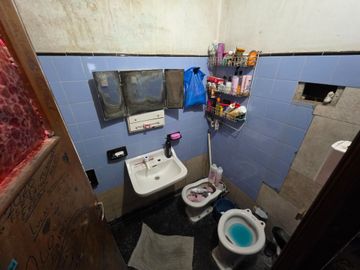 CASA 4 AMBIENTES EN VENTA WILDE CON RENTA