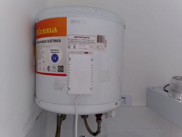 ALQUILER DE MONOAMBIENTE A ESTRENAR,  1° PISO