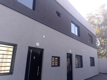 ALQUILER DE MONOAMBIENTE A ESTRENAR,  1° PISO