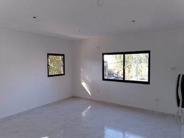 ALQUILER DE MONOAMBIENTE A ESTRENAR,  1° PISO