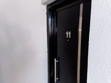 ALQUILER DE MONOAMBIENTE A ESTRENAR,  1° PISO