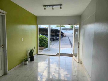 ALQUILER   LOMAS, DEPARTAMENTO 2 AMB Y  COCHERA