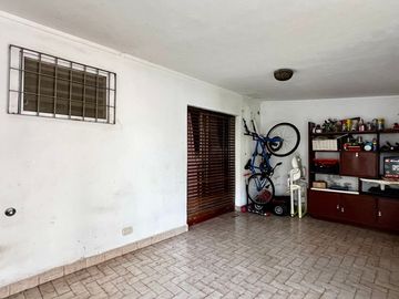 CASA 4 AMBIENTES EN VENTA LLAVALLOL MAS DEPTO 2AMB