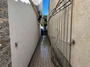 CASA 4 AMBIENTES EN VENTA LLAVALLOL MAS DEPTO 2AMB