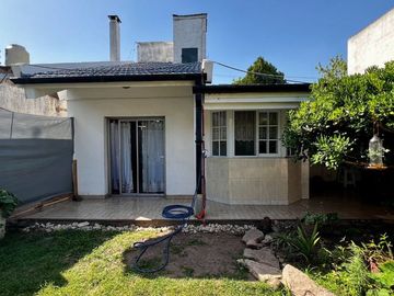 CASA 4 AMBIENTES EN VENTA LLAVALLOL MAS DEPTO 2AMB