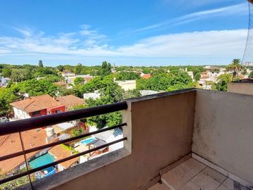 ALQUILER - Departamento 2 amb c/cochera - Victoria