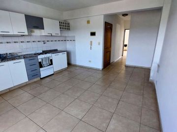ALQUILER - Departamento 2 amb c/cochera - Victoria