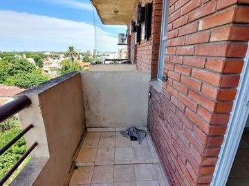 ALQUILER - Departamento 2 amb c/cochera - Victoria