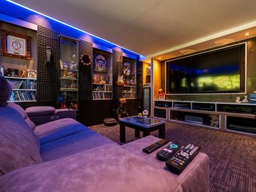 CASA EN VENTA FISHERTON 3 DORM PLAYROOM  Y GARAGE
