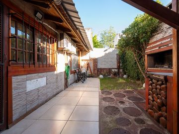 CASA EN VENTA FISHERTON 3 DORM PLAYROOM  Y GARAGE