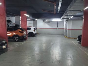 Venta de Cochera Cubierta en Belgrano