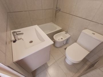 VENTA DEPARTAMENTO 2 AMB. BALCON MORENO CENTRO