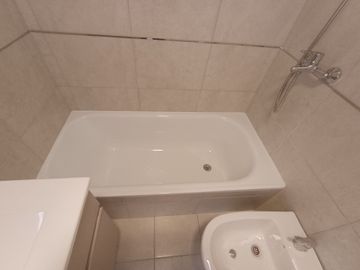 VENTA DEPARTAMENTO 2 AMB. BALCON MORENO CENTRO