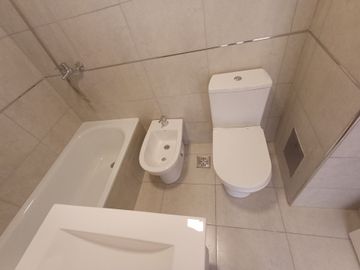 VENTA DEPARTAMENTO 2 AMB. BALCON MORENO CENTRO