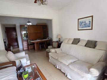 VENTA dpto 3 amb c/dep balcón al frente Chacarita