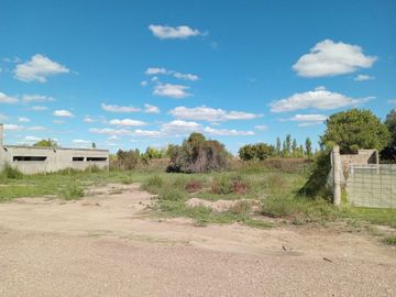 LOTE EN BUEN ORDEN SAN MARTÍN