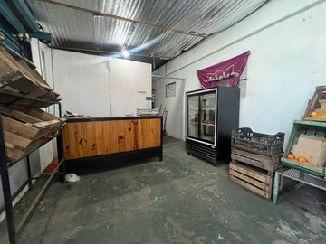 VENTA CASA DOS DORMITORIOS  BARRIO TIRO SUIZO.