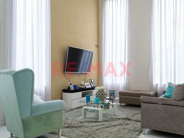 CASA VENTA 5 AMB EN TERRALAGOS CANNING CON PILETA