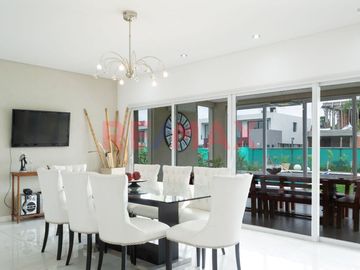 CASA VENTA 5 AMB EN TERRALAGOS CANNING CON PILETA