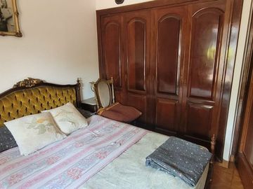 VENTA CASA 5 AMBIENTES PARQUE CHACABUCO PILETA