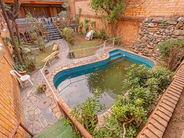 VENTA CASA 5 AMBIENTES PARQUE CHACABUCO PILETA