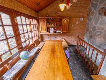 VENTA CASA 5 AMBIENTES PARQUE CHACABUCO PILETA