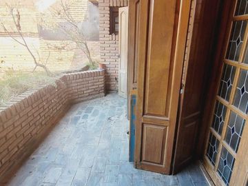 VENTA CASA 5 AMBIENTES PARQUE CHACABUCO PILETA