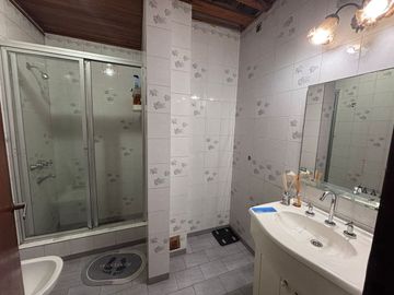 VENTA CASA 3 DORMITORIOS - BARRIO INDUSTRIAL