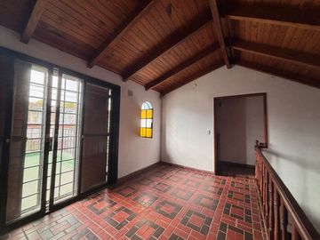 VENTA CASA 3 DORMITORIOS - BARRIO INDUSTRIAL