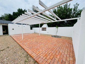 Casa a Estrenar en El Remanso Pileta Parrilla Luz