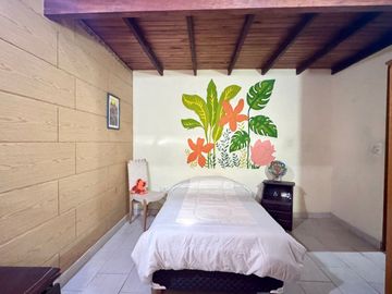 CASA EN  VENTA BARRIO LA ESMERALDA