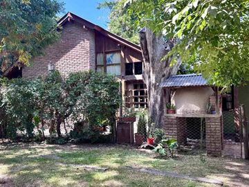 CASA EN  VENTA BARRIO LA ESMERALDA