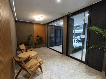 departamento en alquiler dos amb. c. balcon Flore