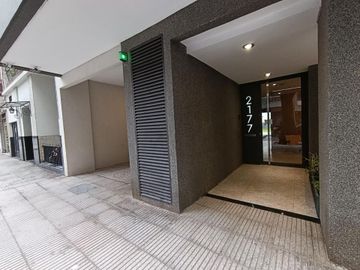 departamento en alquiler dos amb. c. balcon Flore