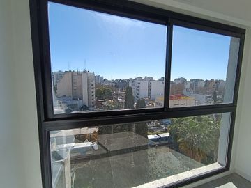 departamento en alquiler dos amb. c. balcon Flore