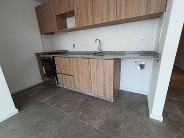 departamento en alquiler dos amb. c. balcon Flore