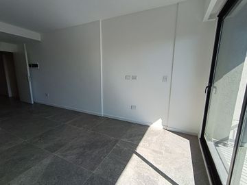 departamento en alquiler dos amb. c. balcon Flore