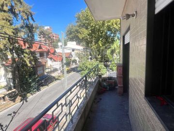 PH  4 amb al frente VENTA, con terraza en CASEROS