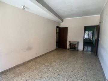 PH  4 amb al frente VENTA, con terraza en CASEROS