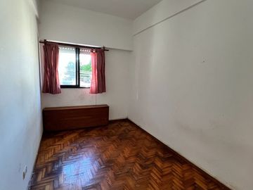 PH  4 amb al frente VENTA, con terraza en CASEROS